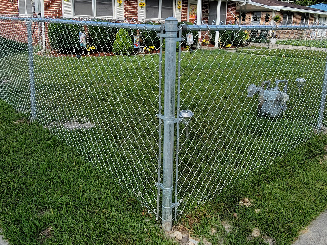 Galvanized residential chain link fence contractor located in Slidell Lousiana, Louisiana
