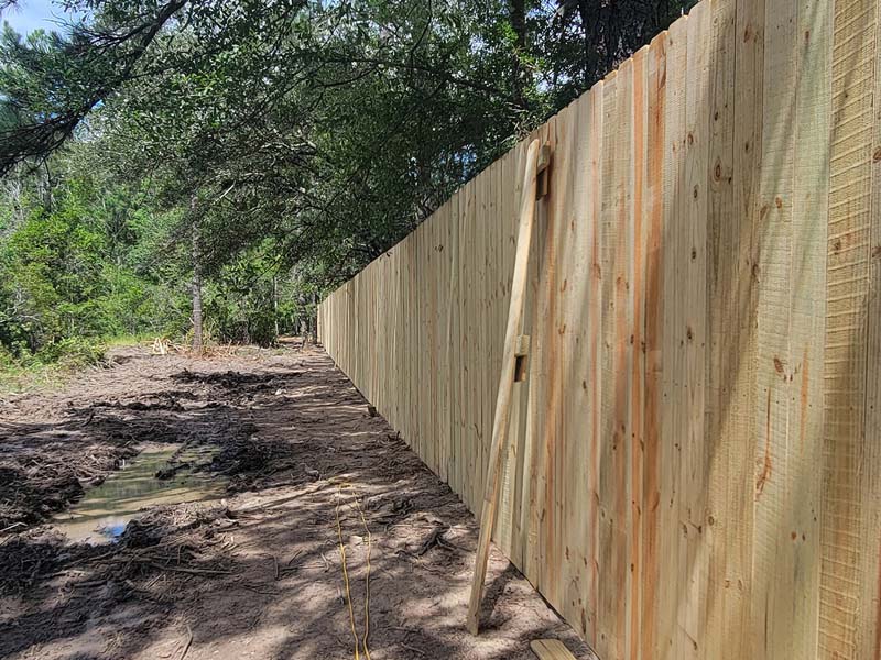 wood fence Diamondhead Mississippi